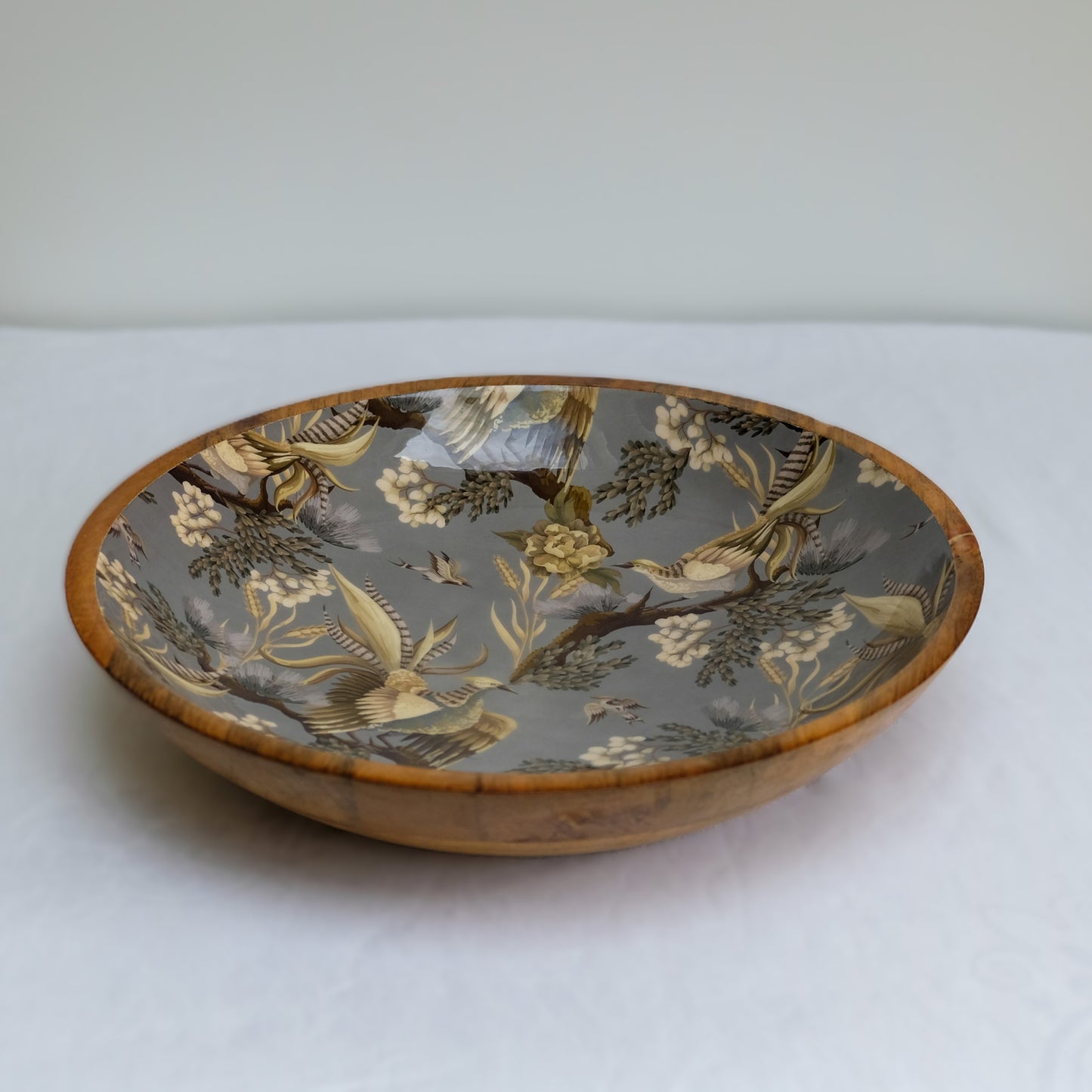 Large statement bowl (38cm) with a modern william morris inspired design. Made with sustainable mango wood. Suitable as a fruit bowl or salad bowl.