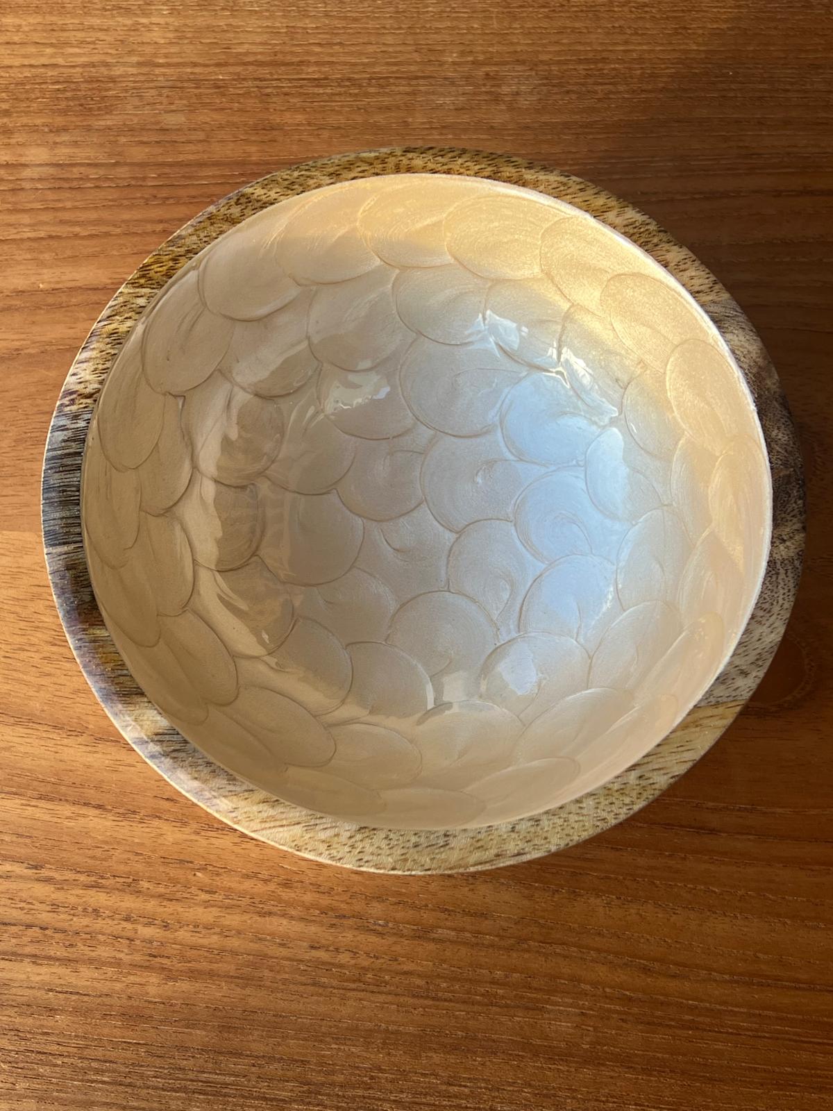 Small Bowl in Primrose Yellow (18cm)