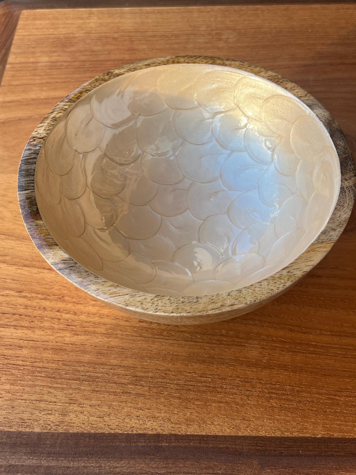 Small Bowl in Primrose Yellow (18cm)