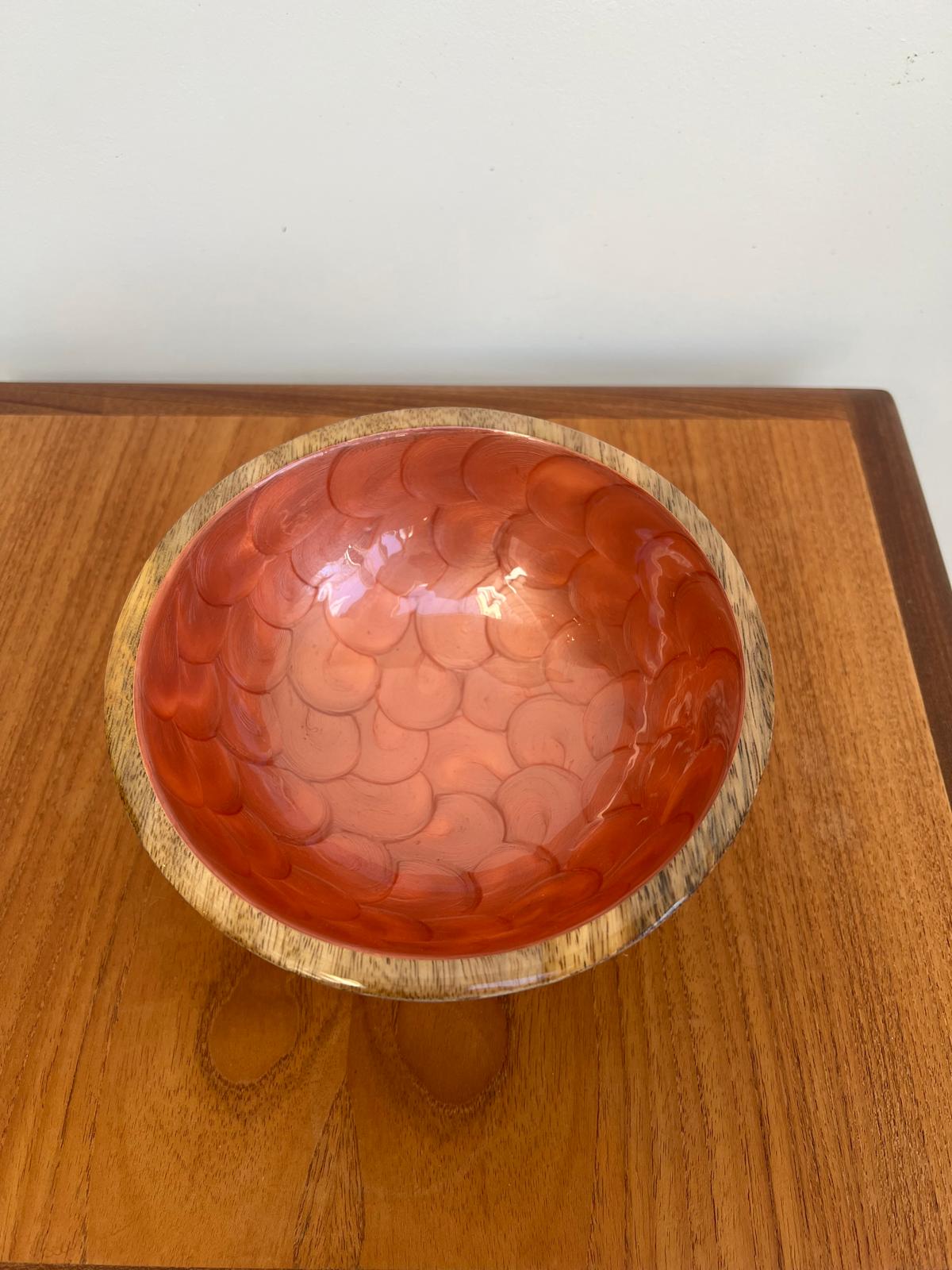 Small Pearl Finish Bowl in Salmon Pink (18cm)