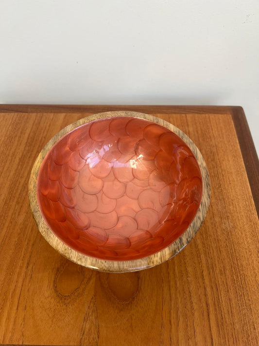 Small Pearl Finish Bowl in Salmon Pink (18cm)