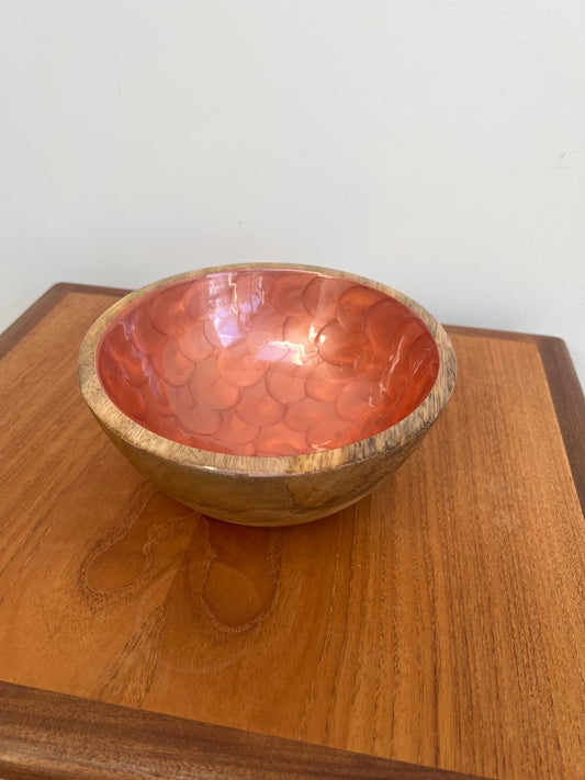 Small Pearl Finish Bowl in Salmon Pink (18cm)
