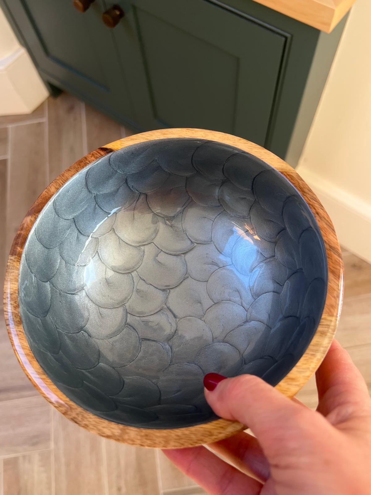 Small bowl in a charcoal grey shade.  Hand-painted with a fishscales design and pearl finish.